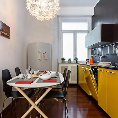 Altido Lovely Apt With Terrace And View In Central Apartamento